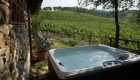 jacuzzi fienile